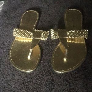 Body central sandals